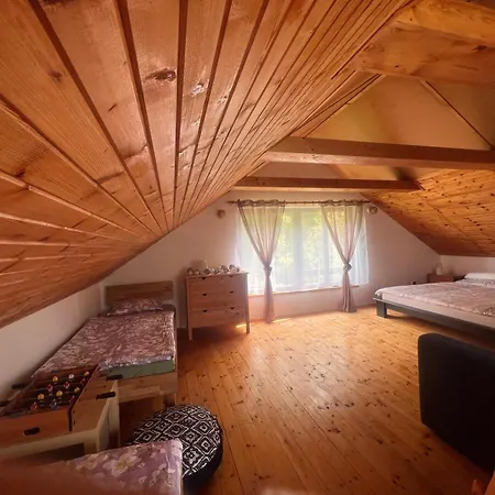 Roda S Vnitřní Saunou Сasa de vacaciones *